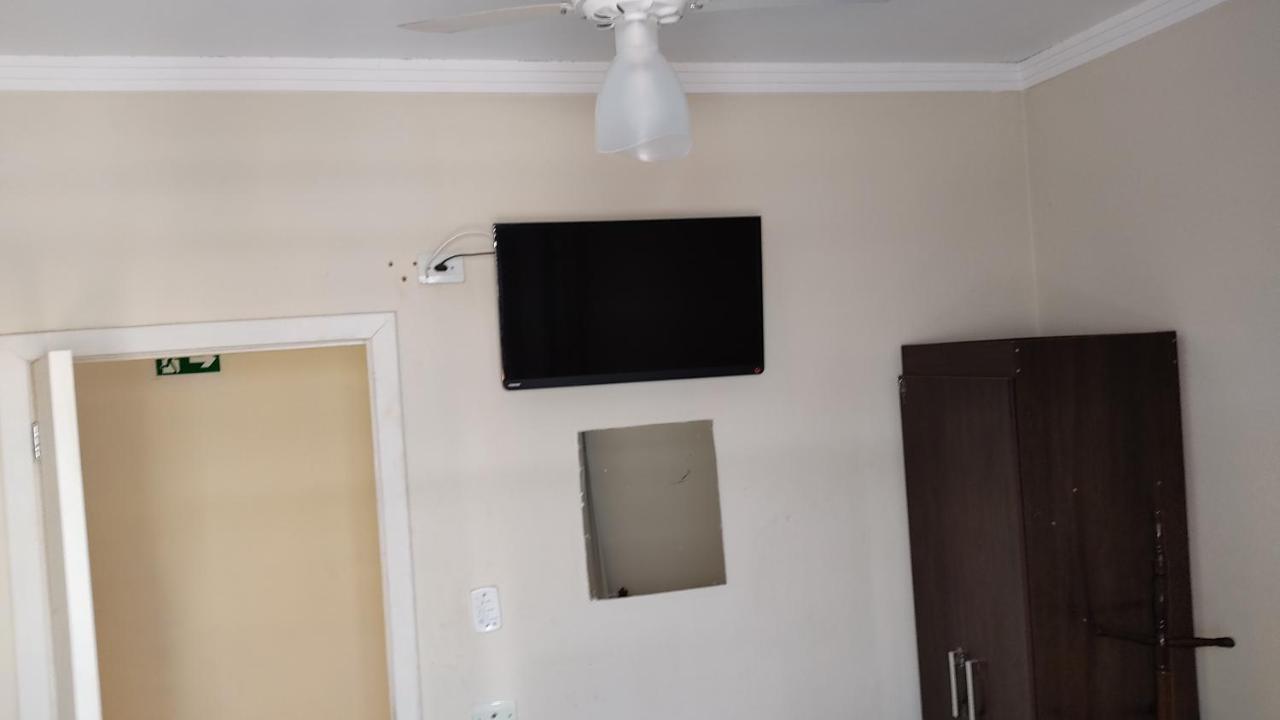 Hotel Gringos Londrina Bagian luar foto