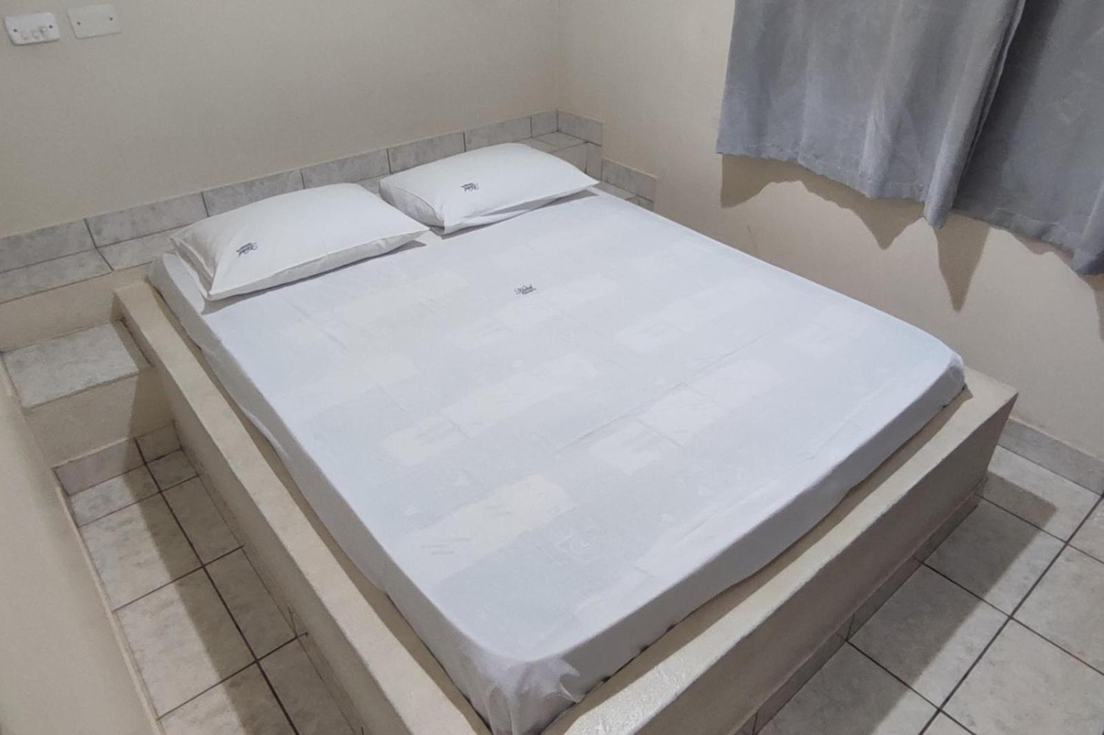 Hotel Gringos Londrina Bagian luar foto